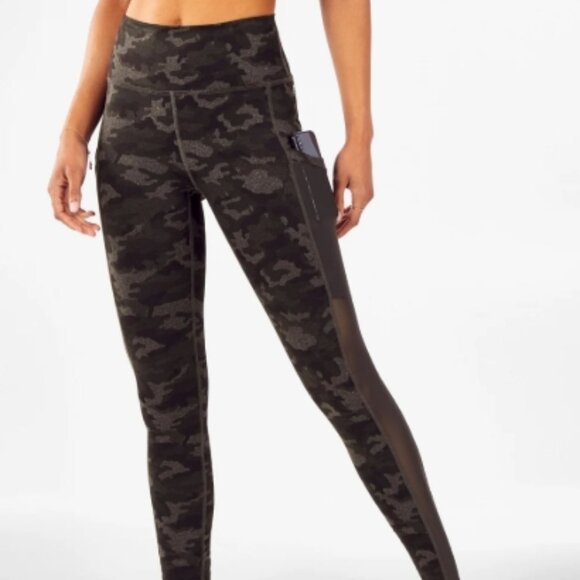 Fabletics Mila Pocket Legging – XS / Regular 27", Charcoal Camo - Picture 1 of 4